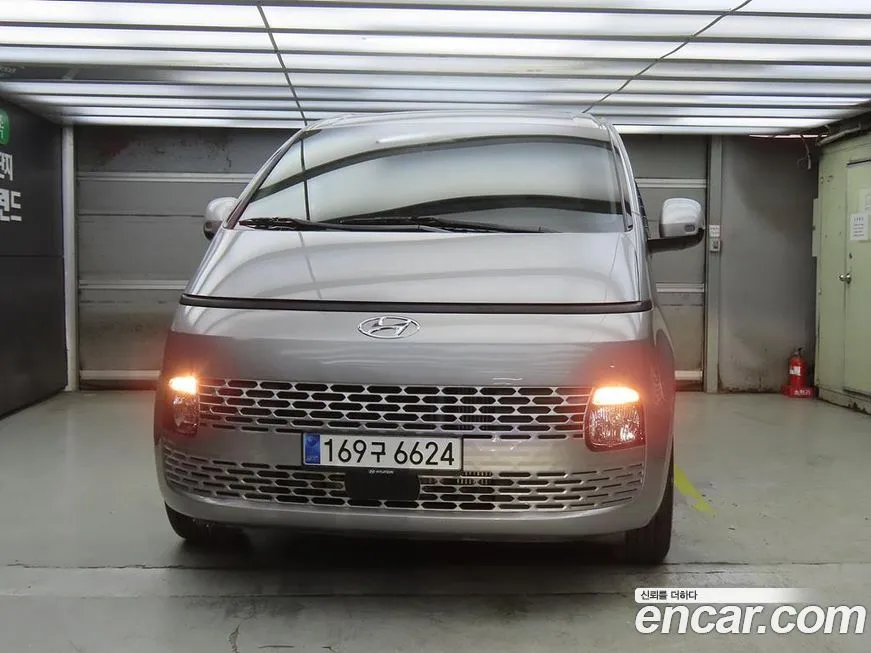 Hyundai Staria 2023 из KR, фото 6