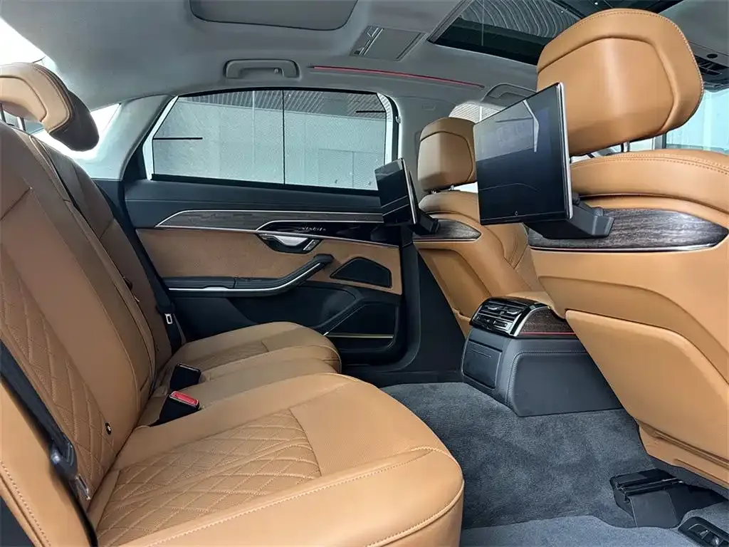 Audi A8 2024 из CN, фото 10