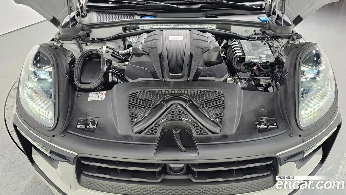 Porsche Macan 2023 из KR, фото 10