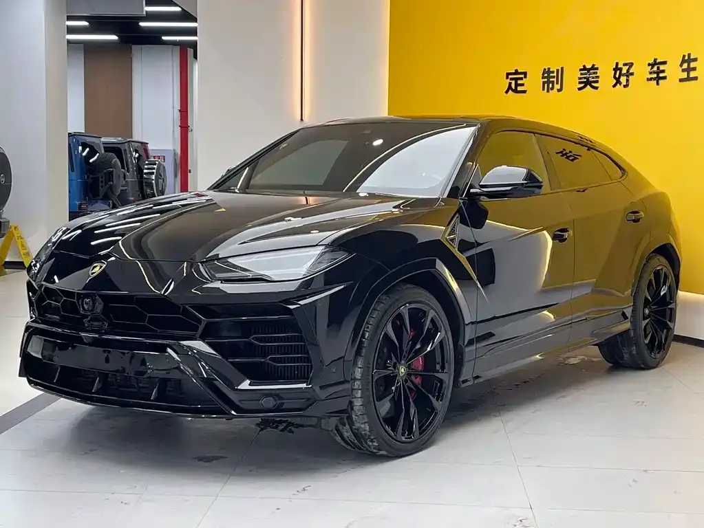 Lamborghini Urus 2023 из CN, фото 1