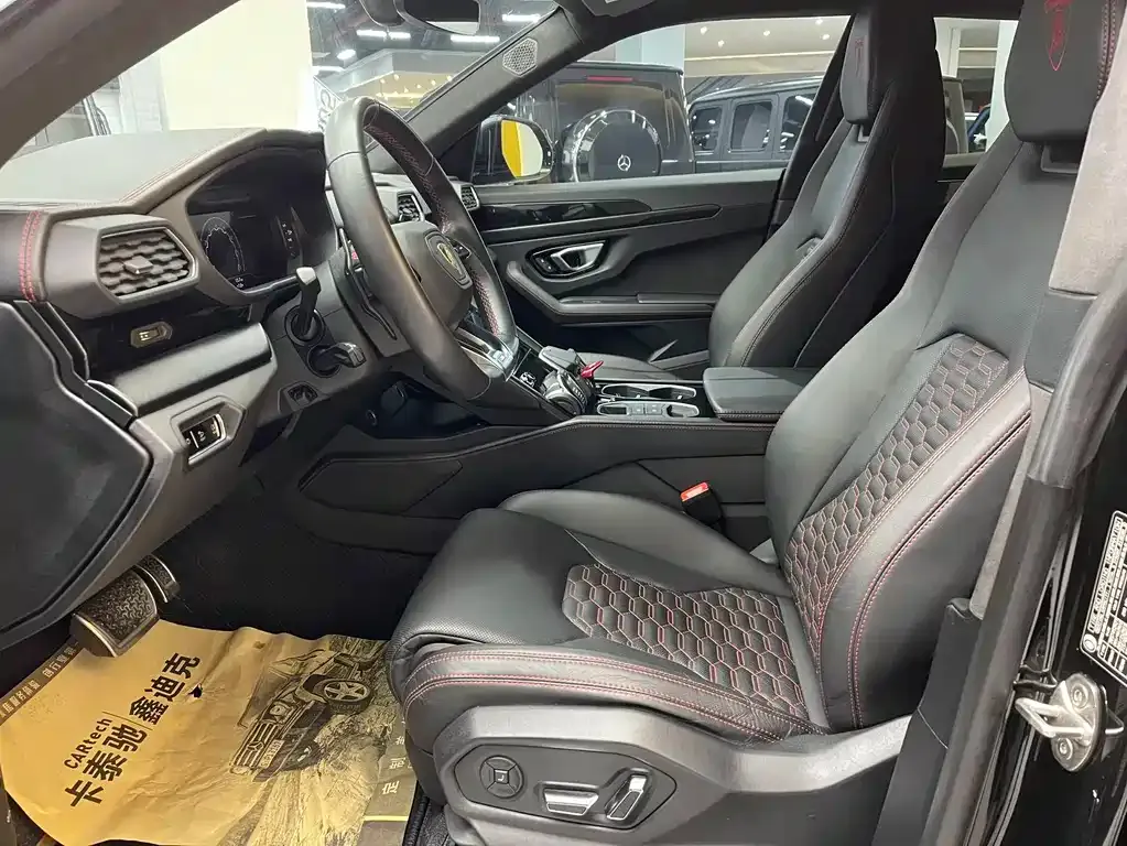 Lamborghini Urus 2023 из CN, фото 9