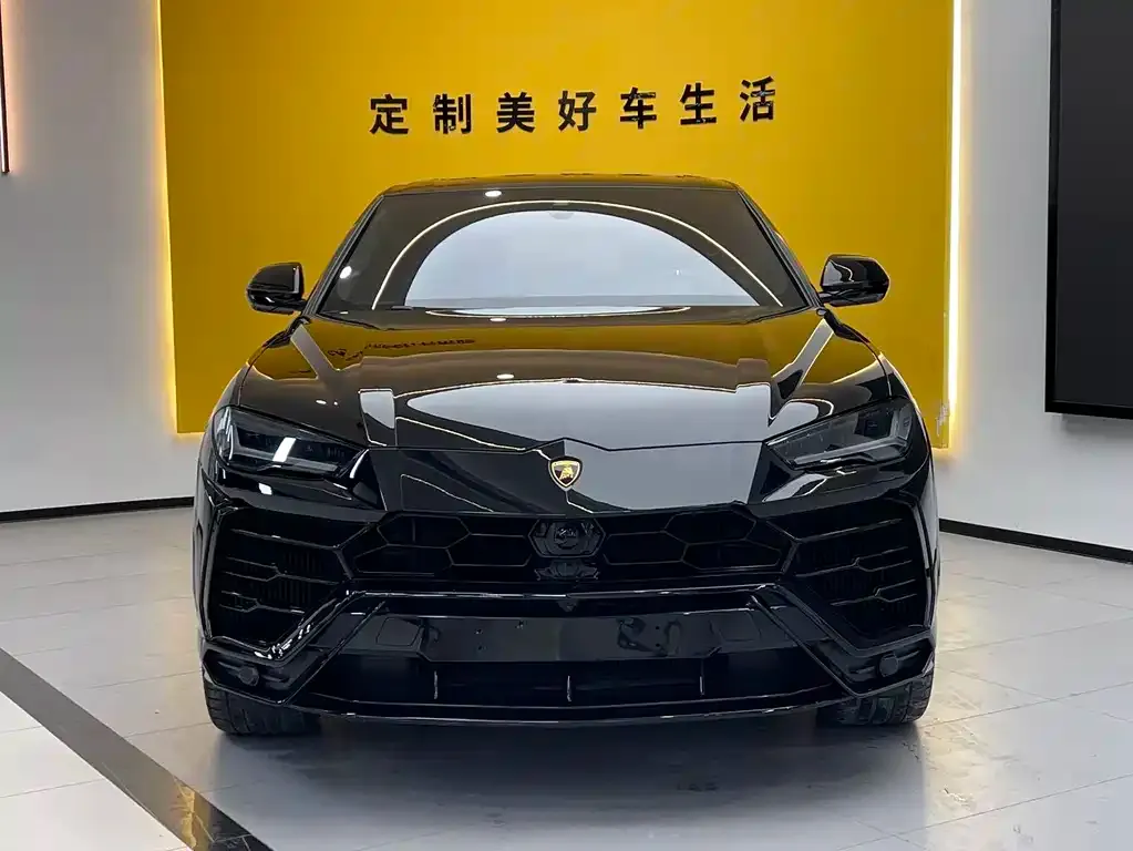 Lamborghini Urus 2023 из CN, фото 2