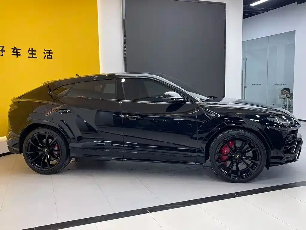 Lamborghini Urus 2023 из CN, фото 10