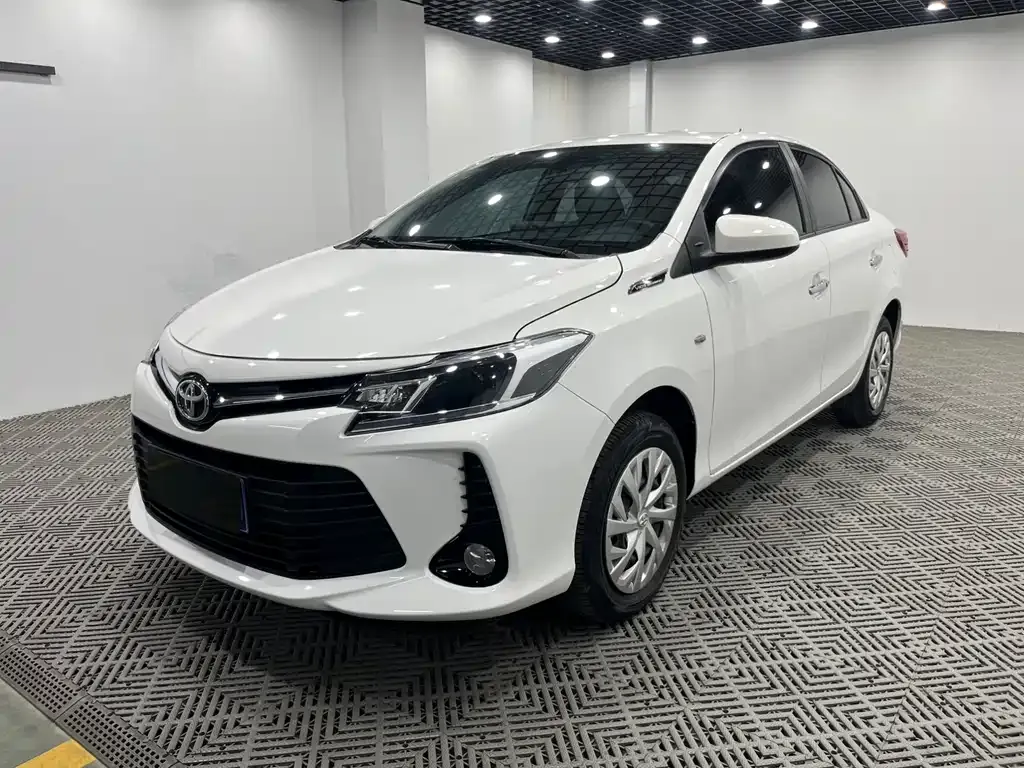 Toyota Vios 2023 из CN, фото 1