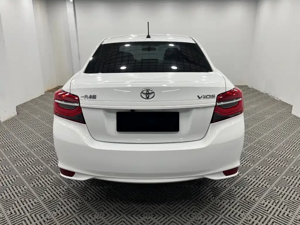 Toyota Vios 2023 из CN, фото 8