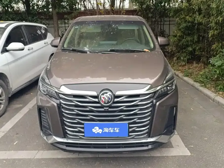 Buick GL8 2023 из CN, фото 2