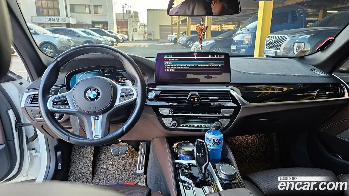BMW 5-Series — фото 10