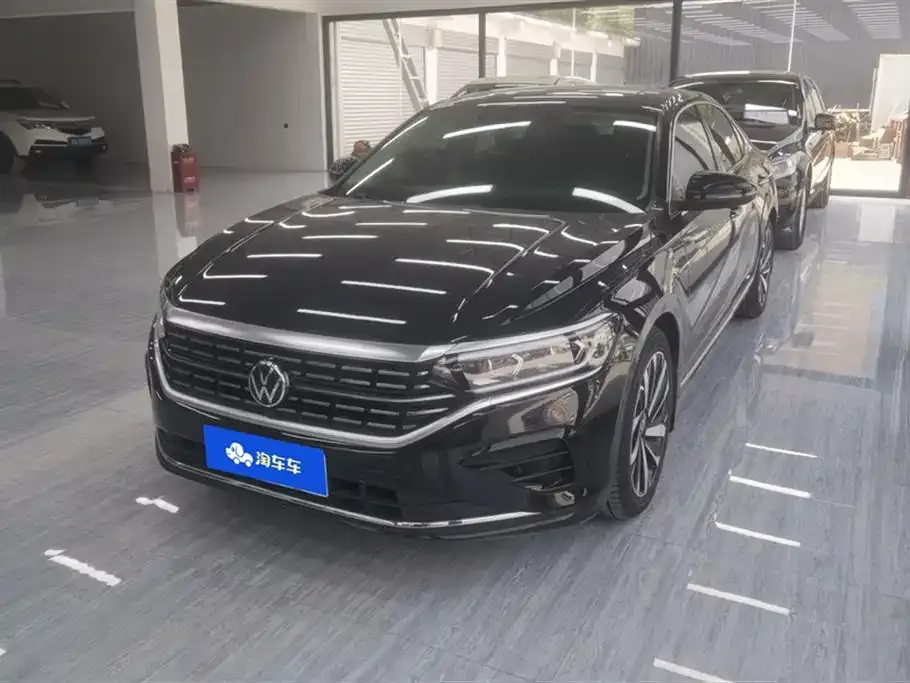 Volkswagen Passat 2022 из CN, фото 1