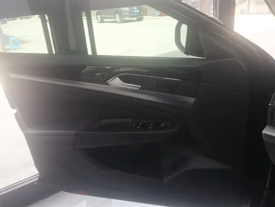 Volkswagen Passat 2022 из CN, фото 2