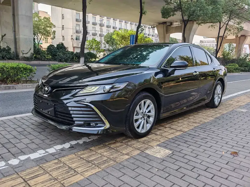 Toyota Camry 2024 из CN, фото 1