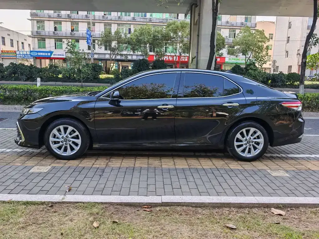 Toyota Camry 2024 из CN, фото 6