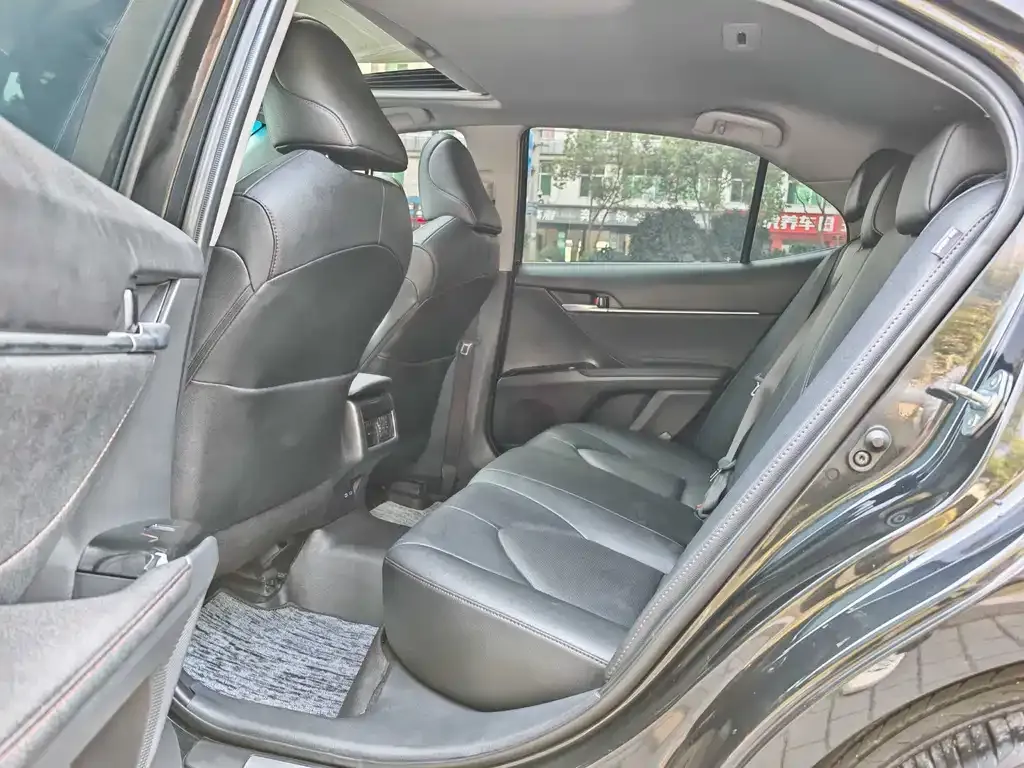 Toyota Camry 2024 из CN, фото 3