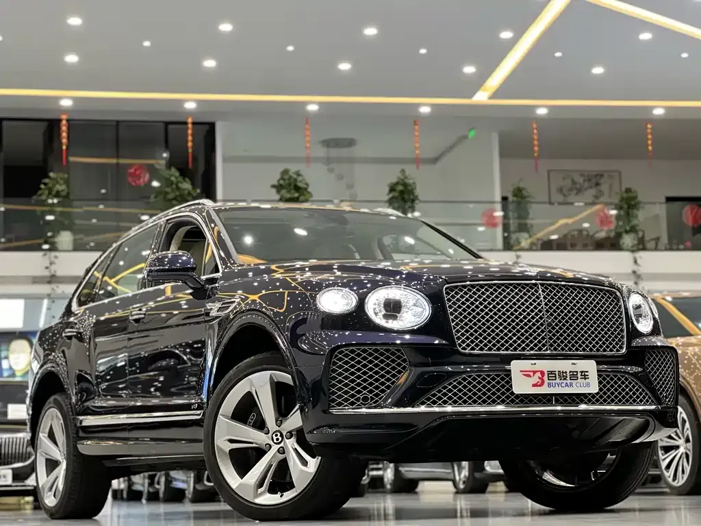 Bentley Bentayga 2023 из CN, фото 3