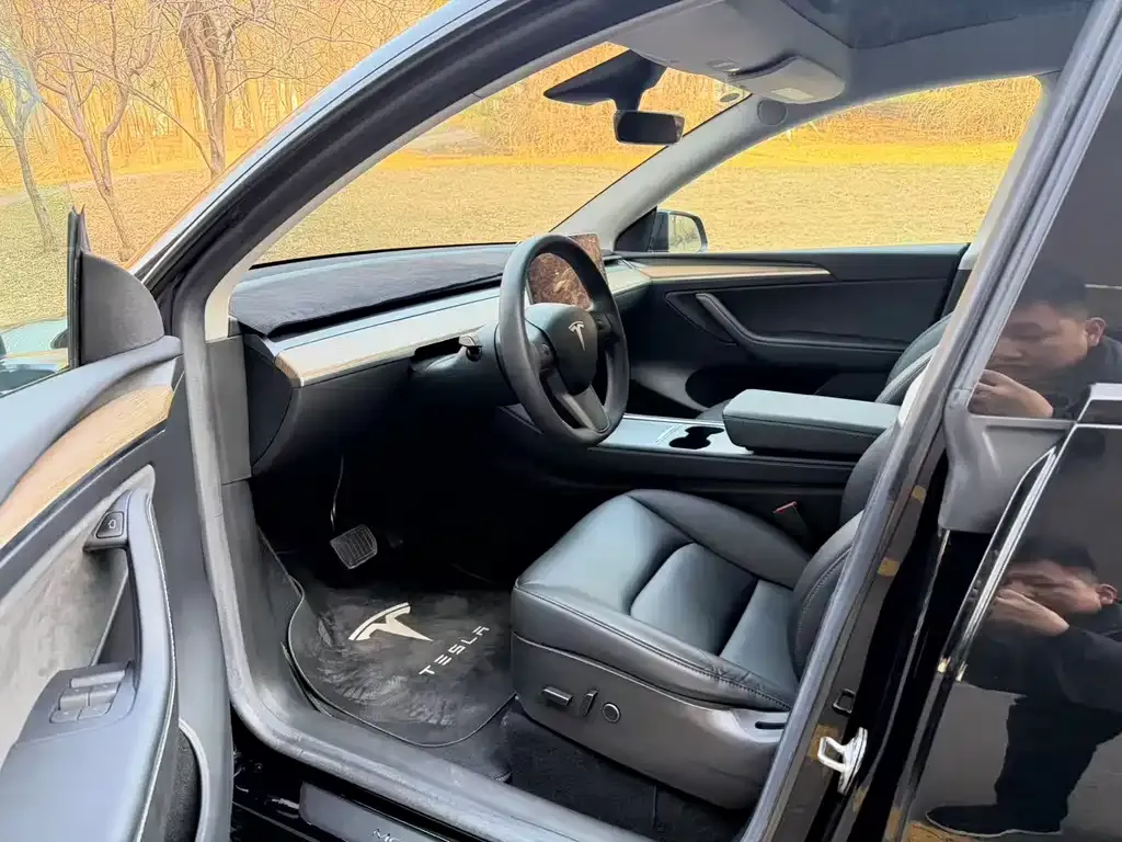 Tesla Model Y 2022 из CN, фото 7