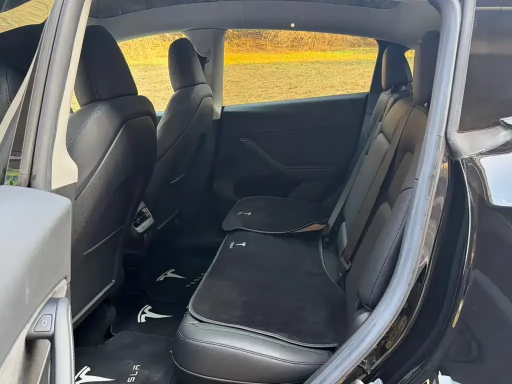 Tesla Model Y 2022 из CN, фото 9