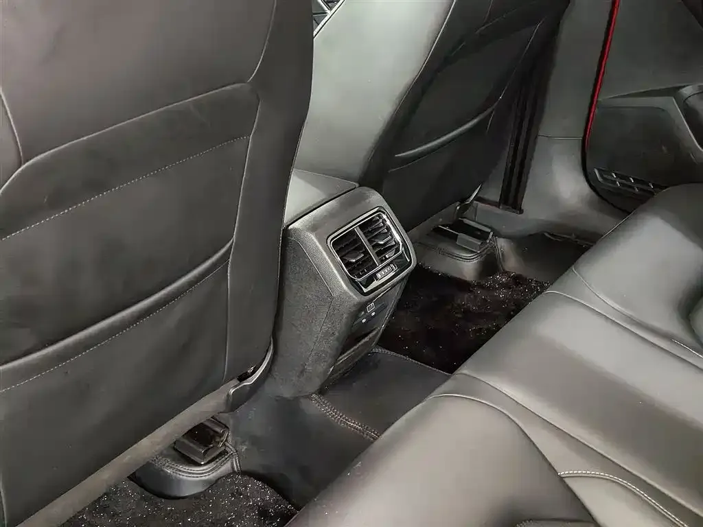 Volkswagen Lamando 2021 из CN, фото 2