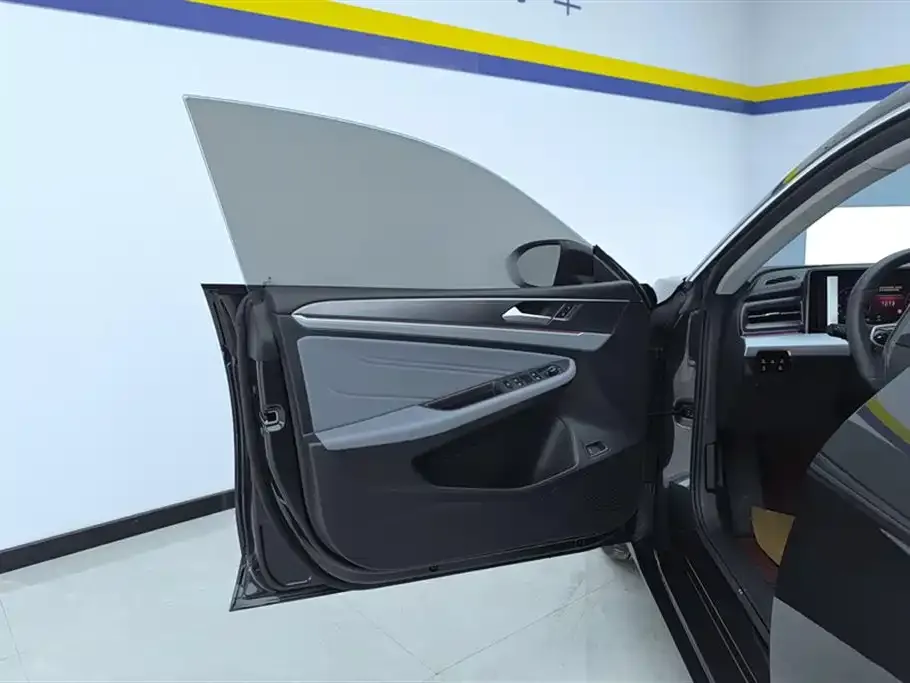 Volkswagen Lamando 2023 из CN, фото 5