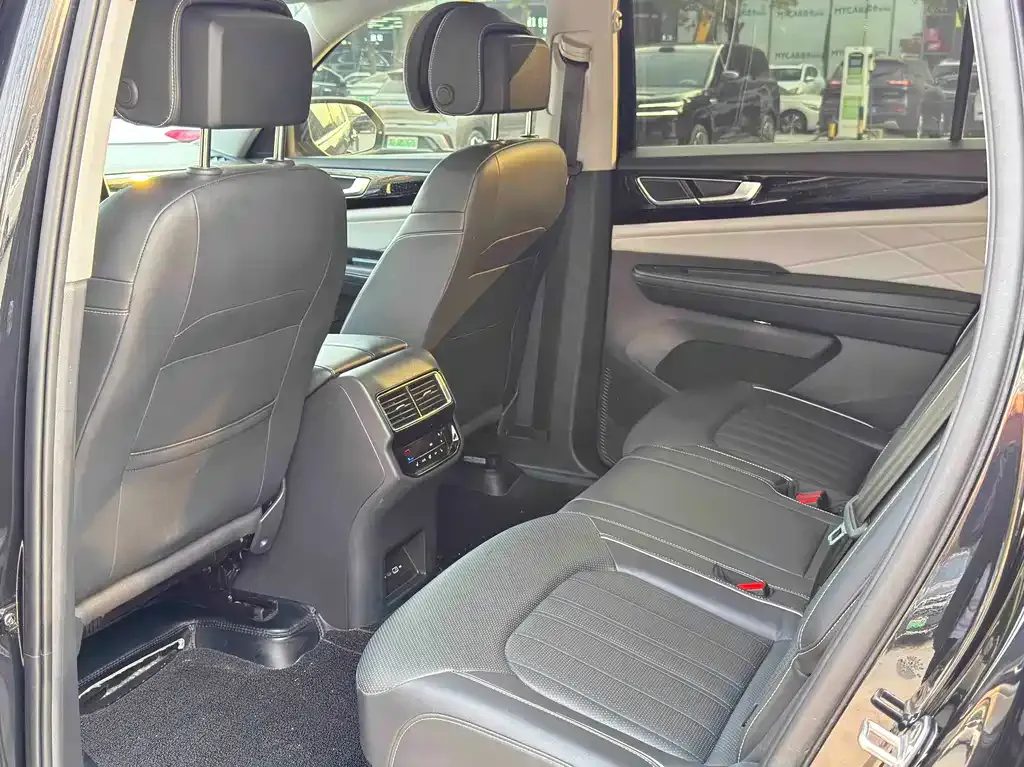 Volkswagen Teramont 2025 из CN, фото 2