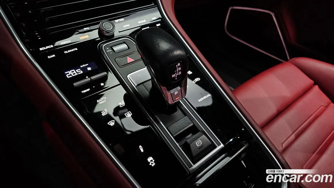 Porsche Panamera 2023 из KR, фото 8