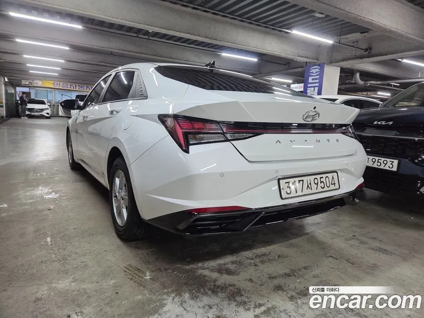 Hyundai AVANTE 2021 из KR, фото 2