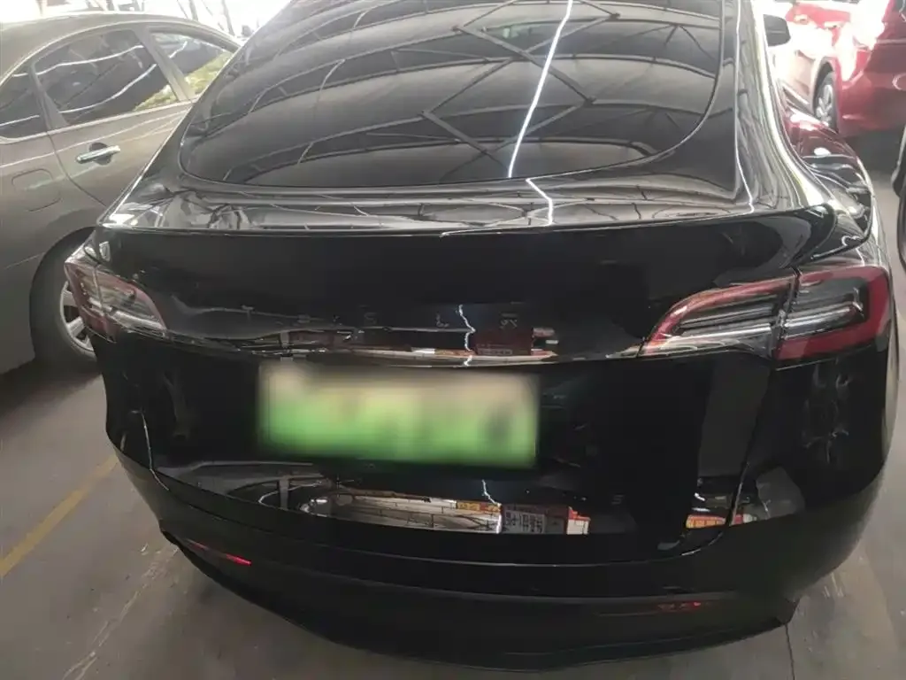 Tesla Model Y 2024 из CN, фото 4