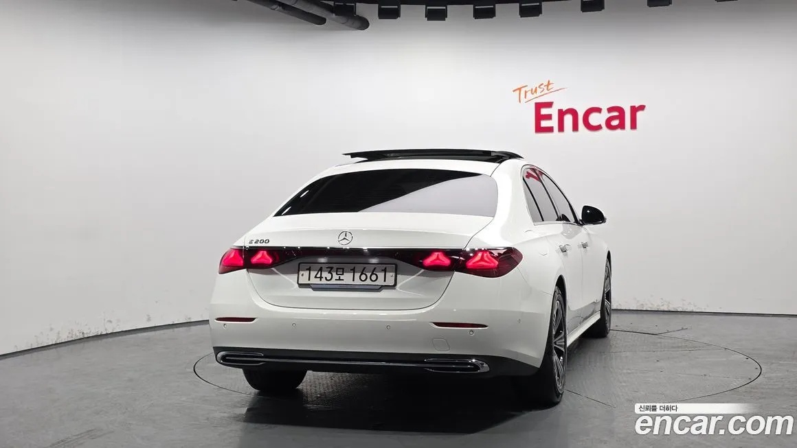 Mercedes-Benz E-Class 2024 из KR, фото 4