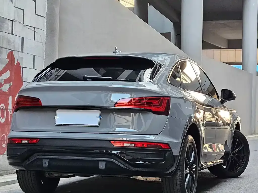 Audi Q5L Sportback 2023 из CN, фото 7