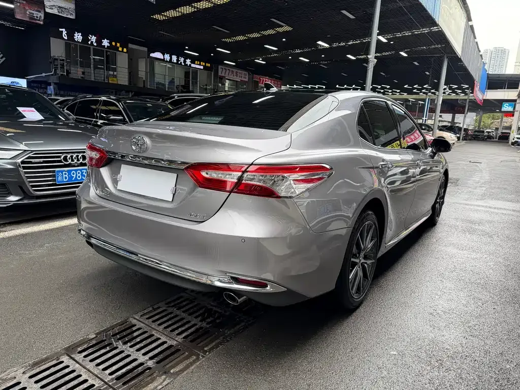 Toyota Camry 2023 из CN, фото 4