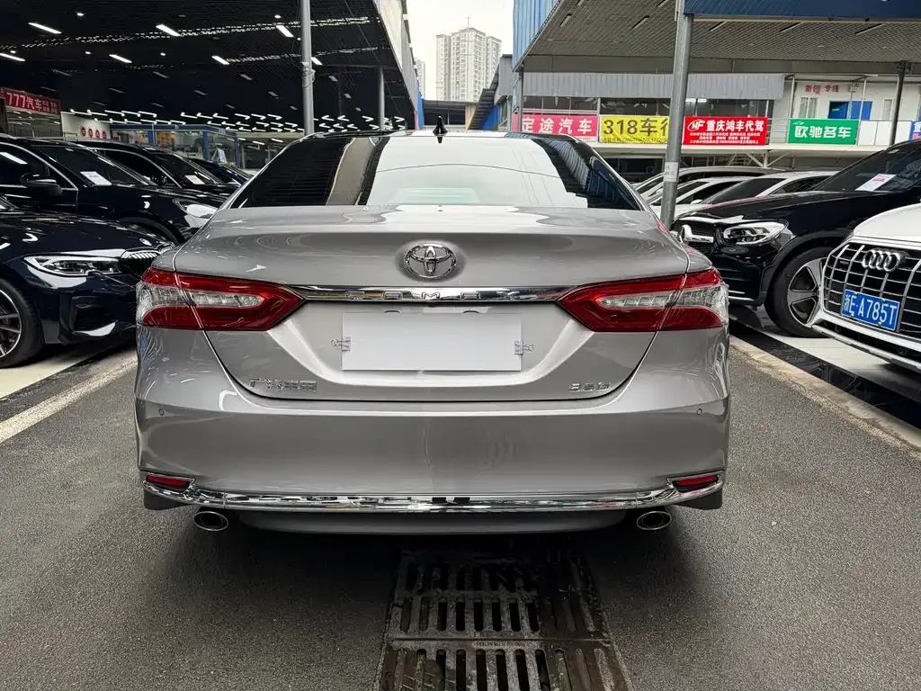 Toyota Camry 2023 из CN, фото 5