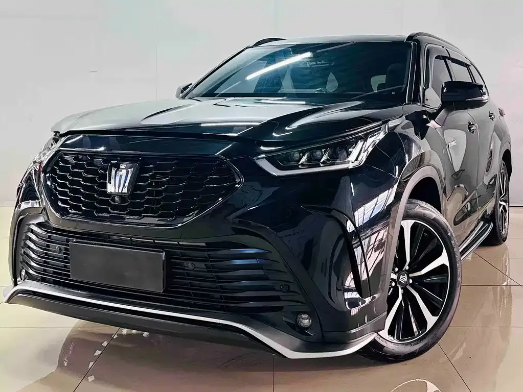Toyota Crown Kluger 2023 из CN, фото 6