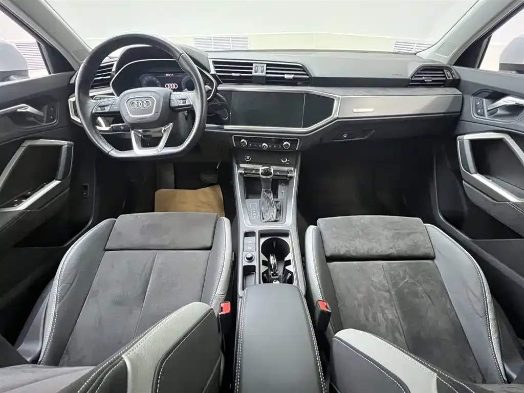 Audi Q3 2021 из CN, фото 4