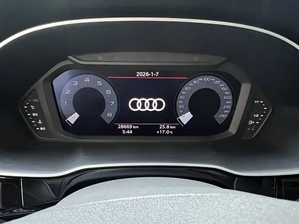 Audi Q3 2021 из CN, фото 2