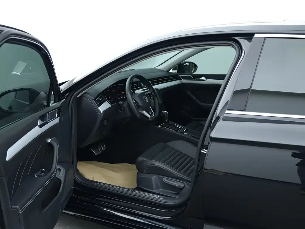 Volkswagen Magotan 2025 из CN, фото 10