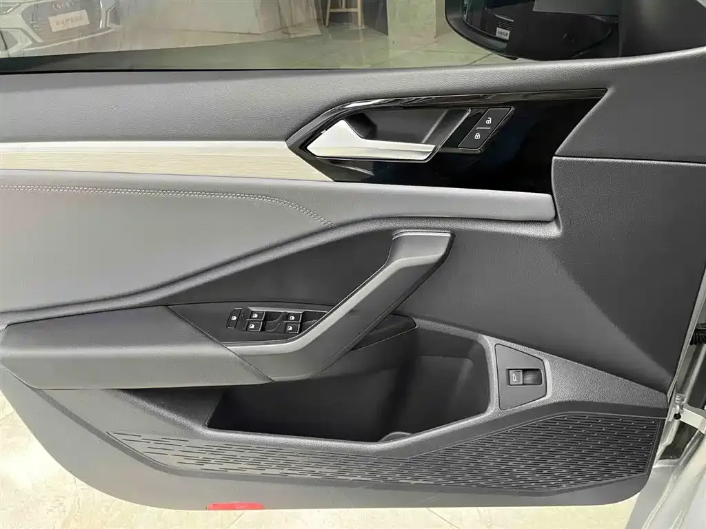 Volkswagen Sagitar 2022 из CN, фото 2