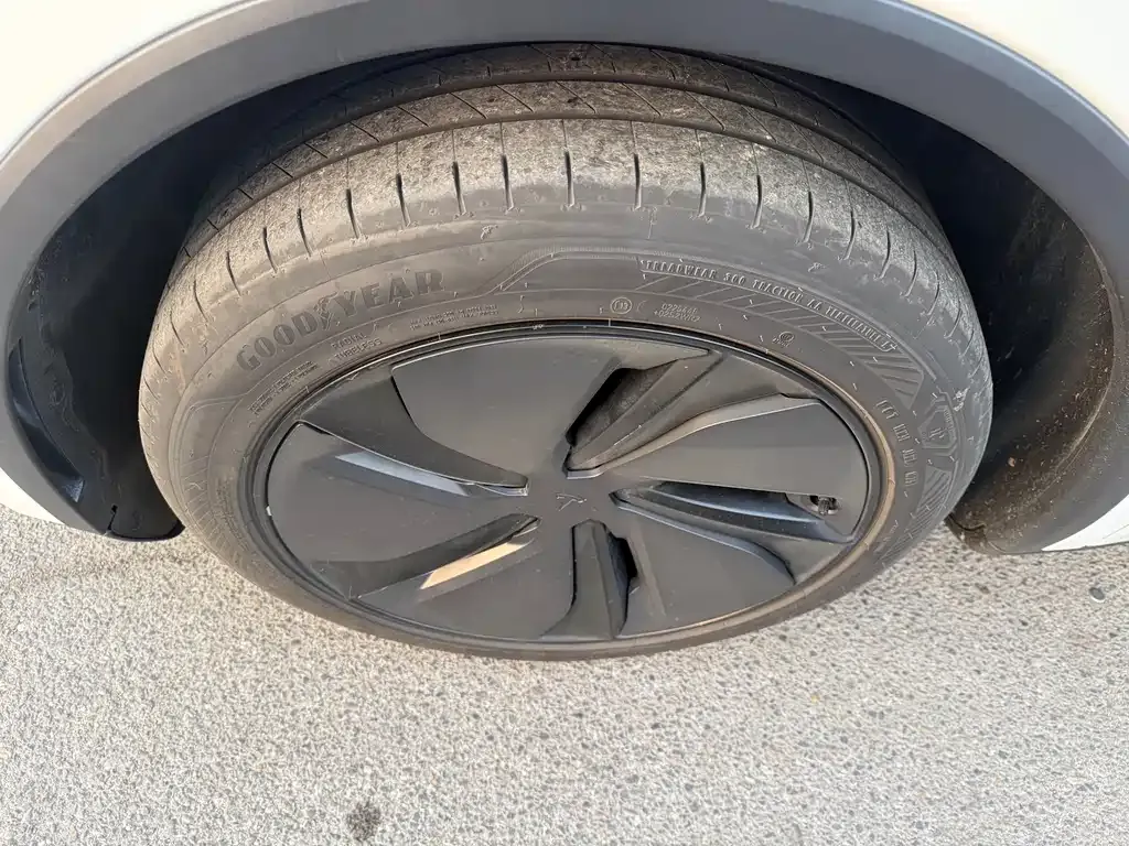 Tesla Model Y 2025 из CN, фото 9