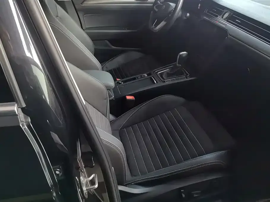 Volkswagen Magotan 2021 из CN, фото 3