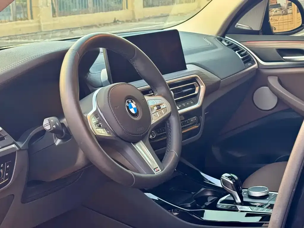 BMW X3 2024 из CN, фото 2