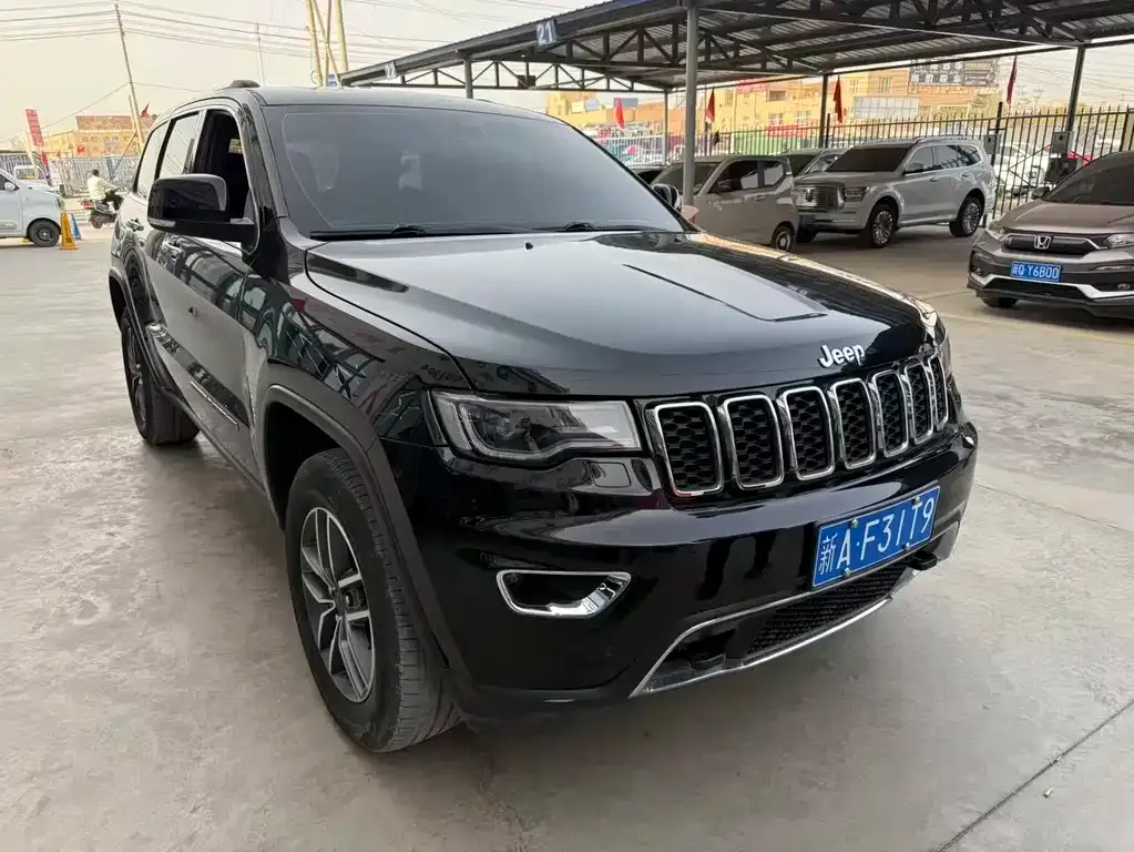 Jeep Grand Cherokee (Import)