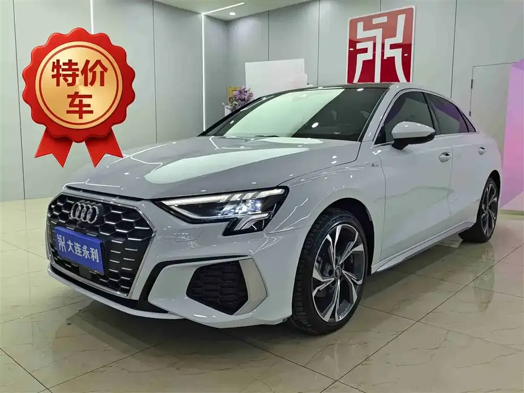 Audi A3 2024 из CN, фото 1
