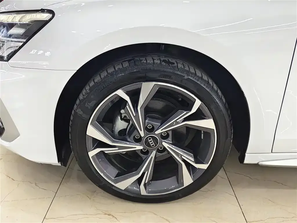 Audi A3 2024 из CN, фото 6