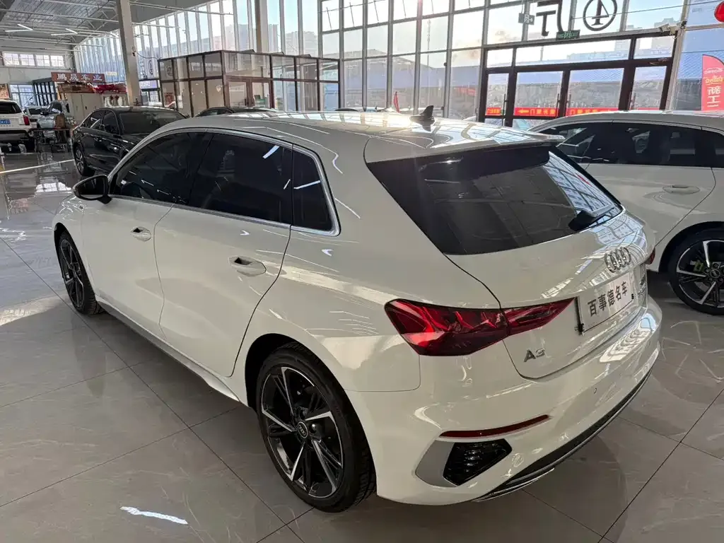 Audi A3 2023 из CN, фото 7
