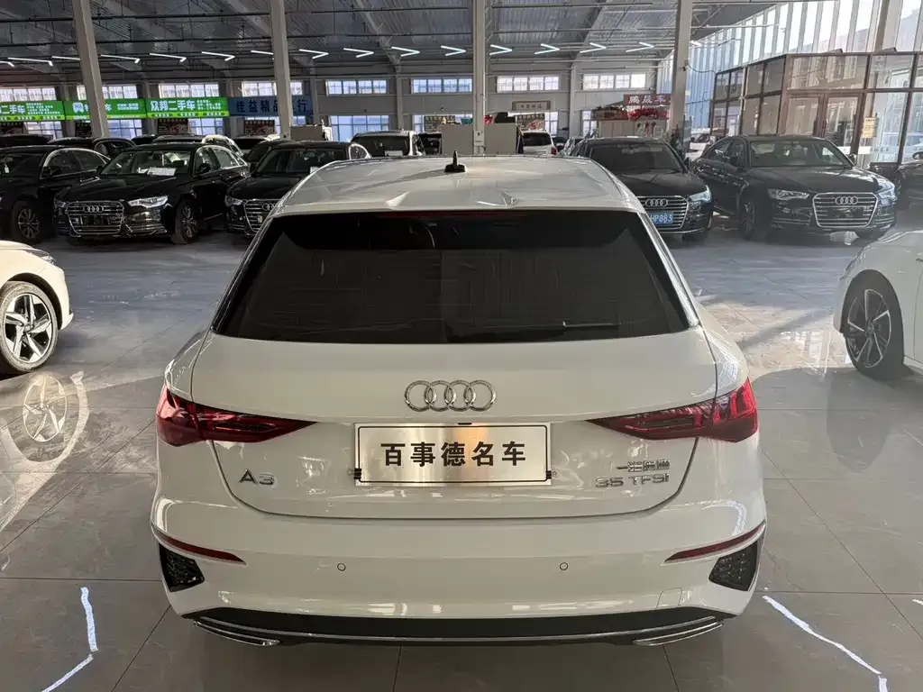 Audi A3 2023 из CN, фото 9