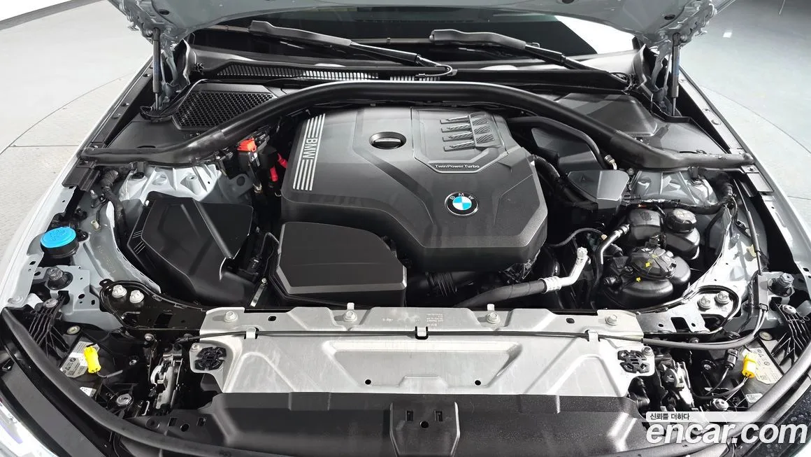 BMW 3-Series 2023 из KR, фото 6