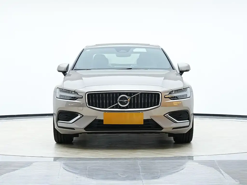 Volvo S60 2026 из CN, фото 6