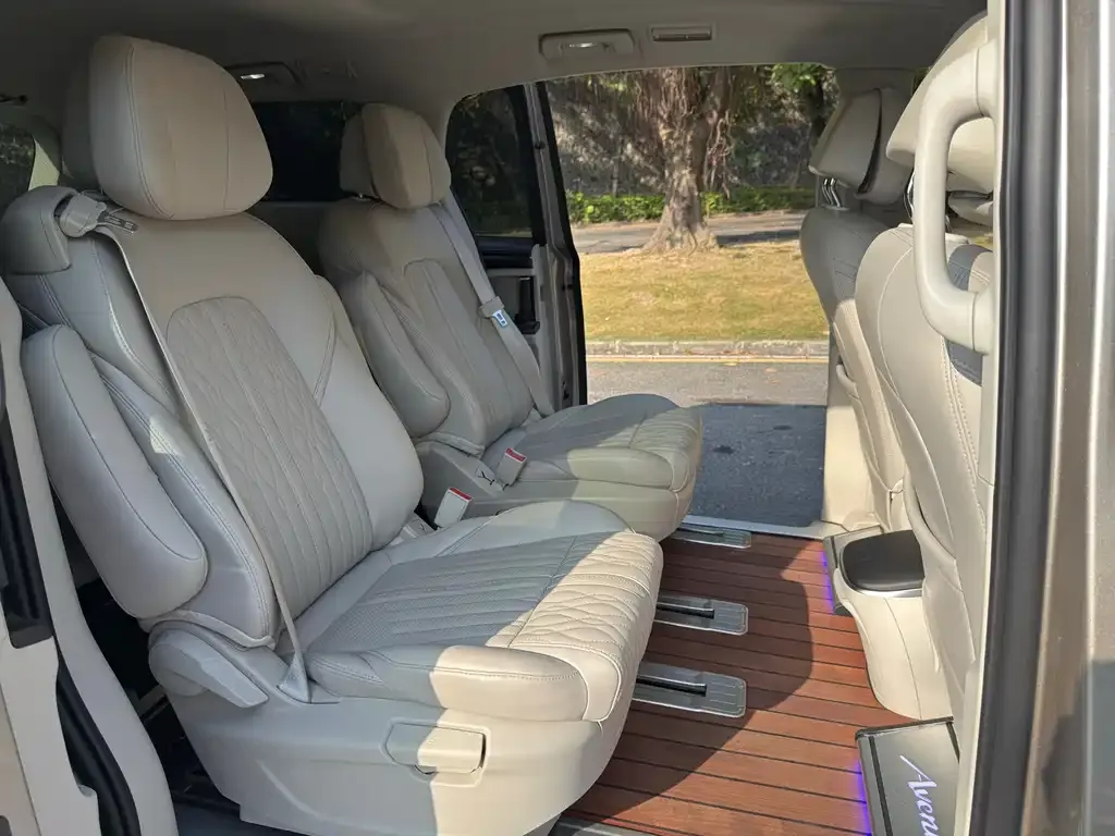 Buick GL8 2022 из CN, фото 6