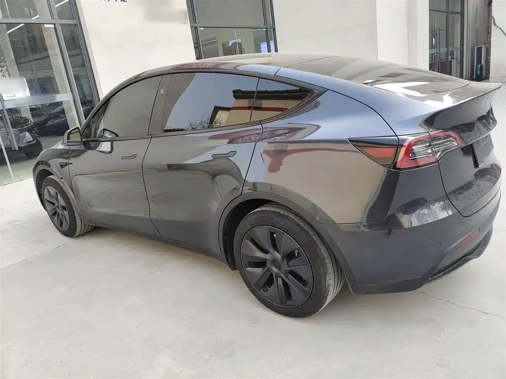 Tesla Model Y 2024 из CN, фото 4