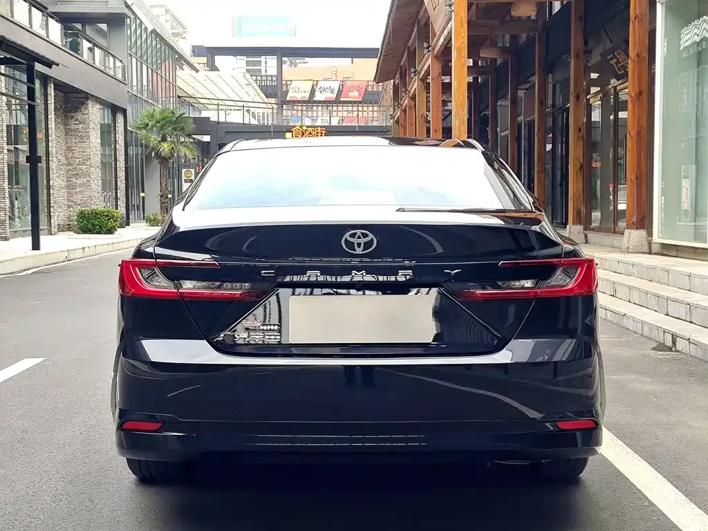 Toyota Camry 2025 из CN, фото 6