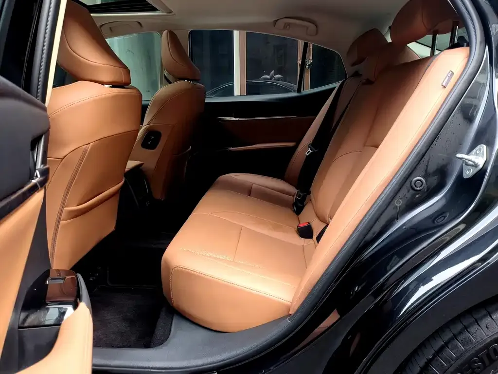 Toyota Camry 2025 из CN, фото 9