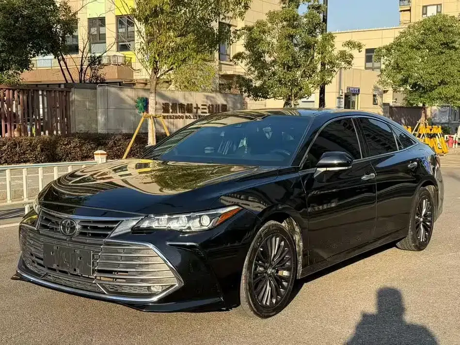 Toyota Avalon 2021 из CN, фото 1