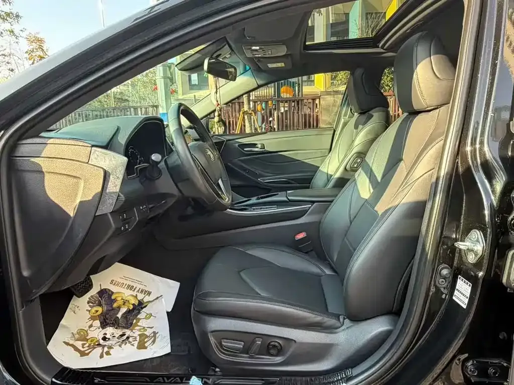 Toyota Avalon 2021 из CN, фото 4